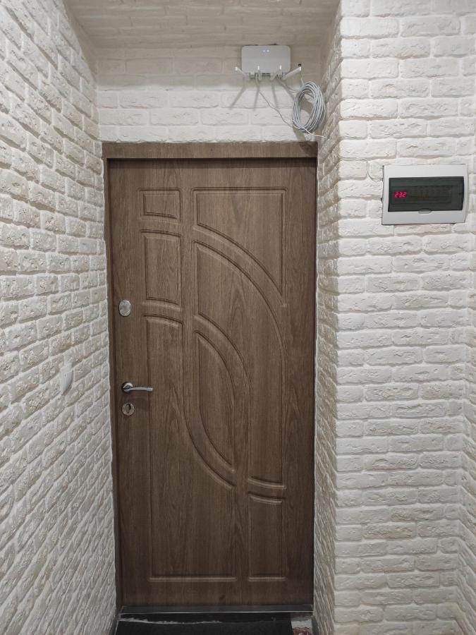 Две Уютные Квартиры В Центре Города Дзержинка - New Apartments ครือวอยร็อก ภายนอก รูปภาพ