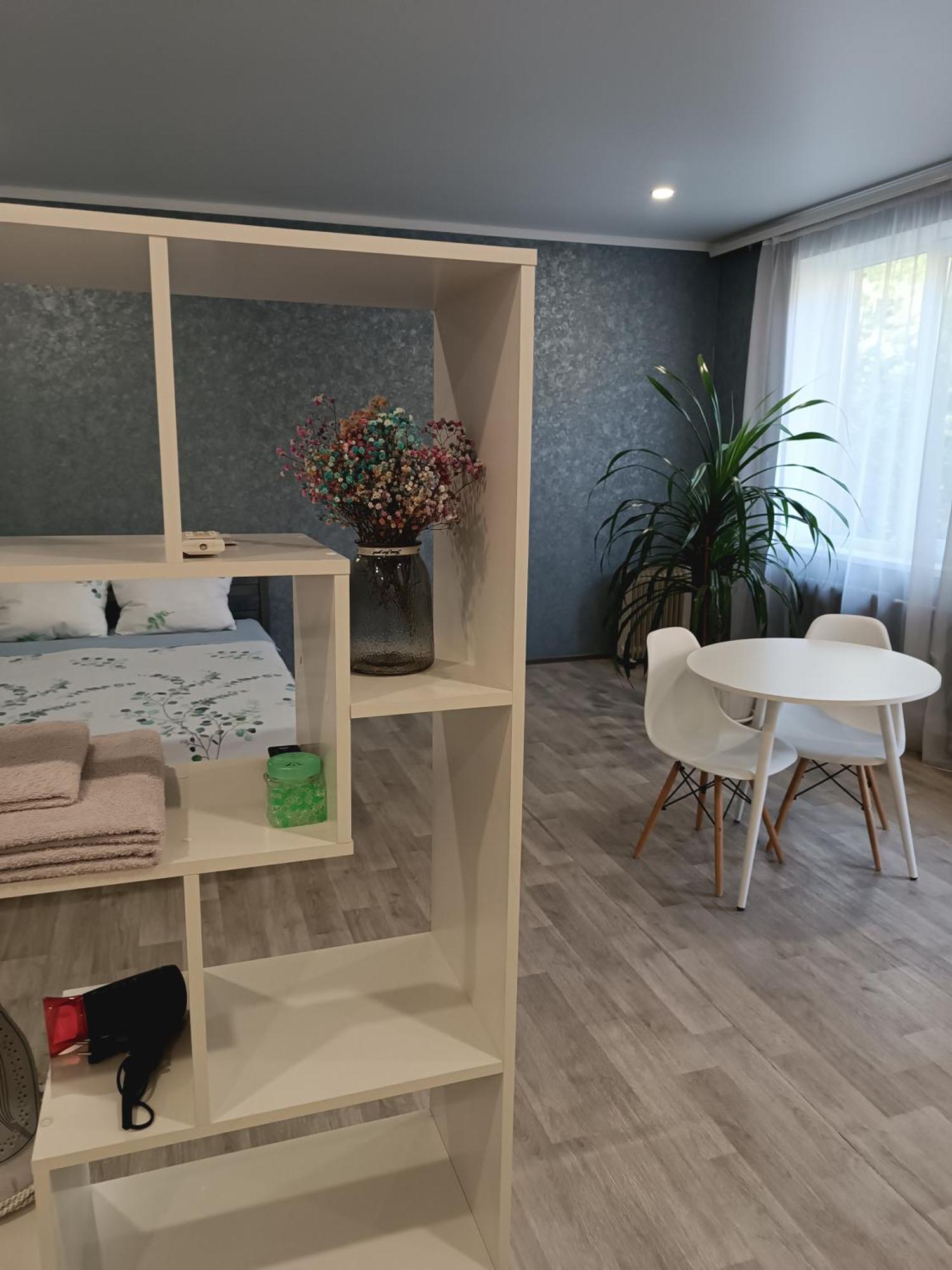 Две Уютные Квартиры В Центре Города Дзержинка - New Apartments ครือวอยร็อก ภายนอก รูปภาพ
